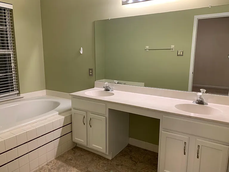 1905 Waterford Rd — Photo 14