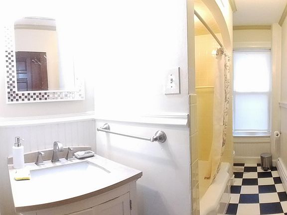 5th image of 6 Highland St Unit 2