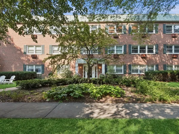 1414 Elmwood Ave APT 2E, Evanston, IL 60201