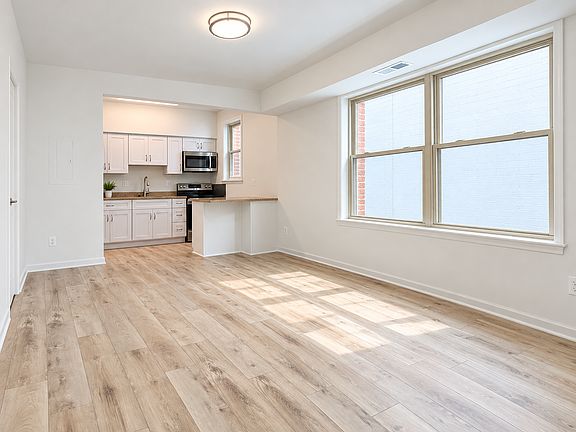 3rd image of 1447 Chapin St NW APT 404