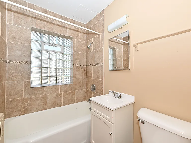 6608 W Center St — Photo 18
