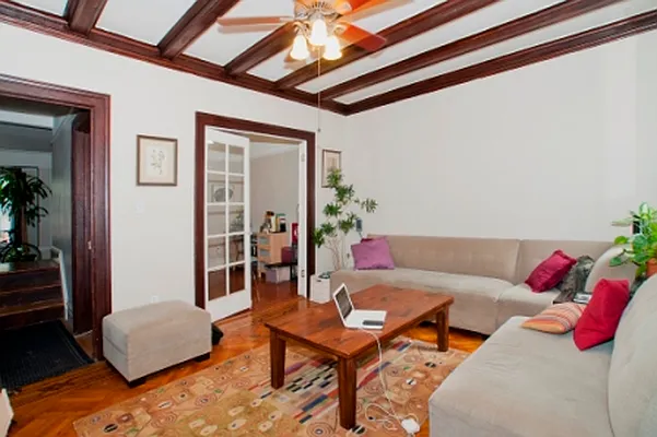 Sold by Living New York | media 18