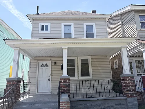 907 Rugby St Photo 1