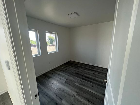 5th image of 2428 Highland Ave #206