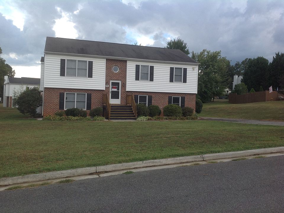 1st image of 506 Bent Oak Ct