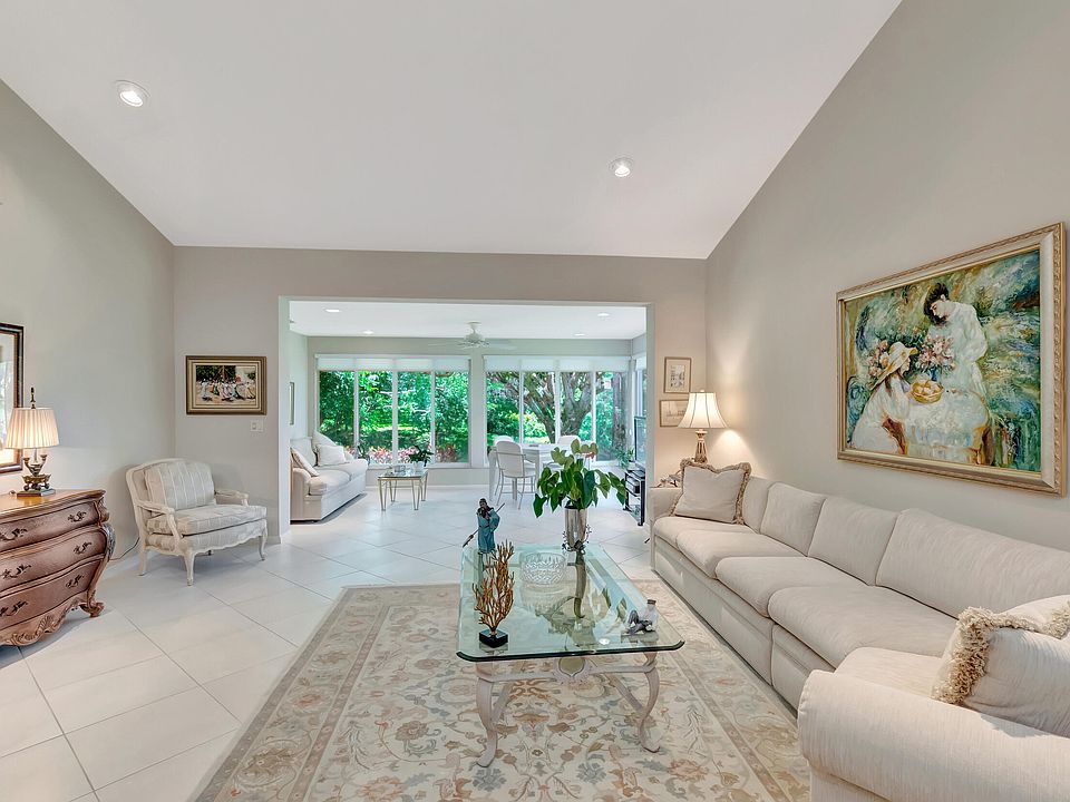 1st image of 22 Hampshire Lane