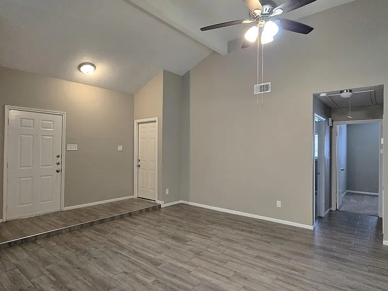 19618 Stillhouse Dr — Photo 13
