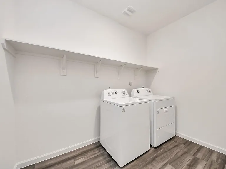 1902 Corsica Creek Ln — Photo 11