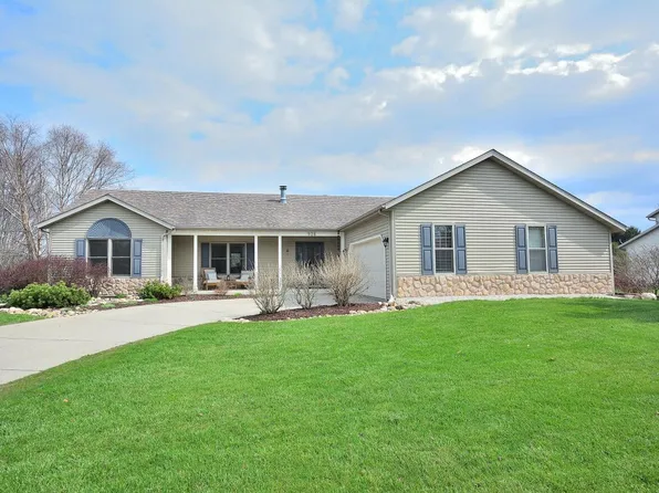 528 Fairview CIRCLE, Waterford, WI 53185