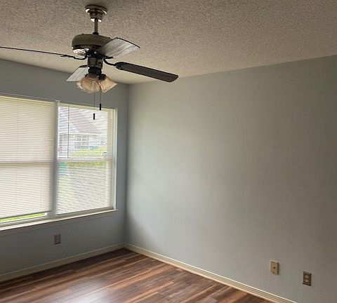 5th image of 2608 Old Carriage Ln