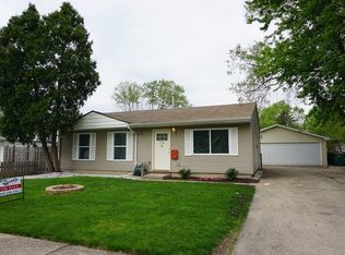 738 N Hillcrest Dr, Romeoville, IL 60446