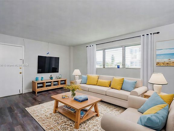 5th image of 1614 West Ave APT 606