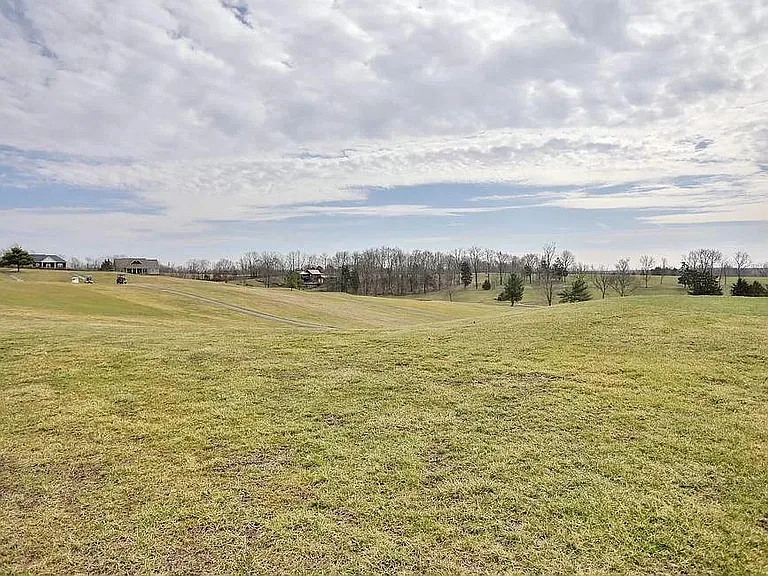 125 Tanglewood Ct — Photo 13