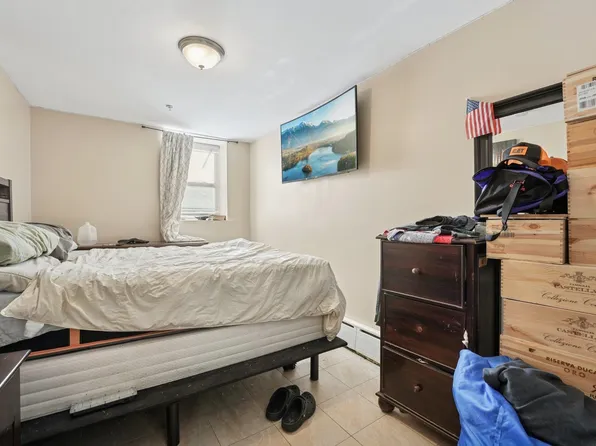 717 16th Street image 19 of 30