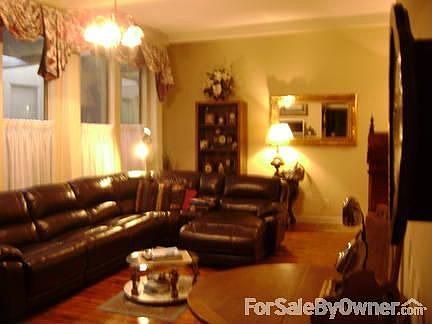 5th image of 333 Julia St APT 428