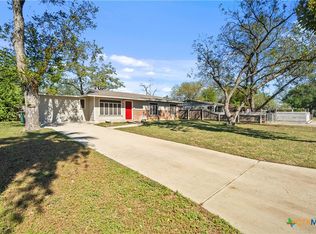 359 Tomrob Dr, San Antonio, TX 78220