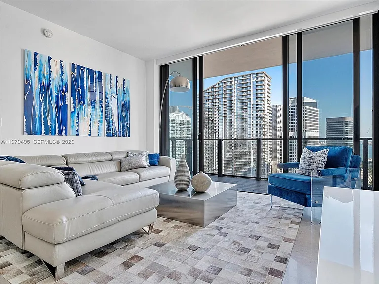 88 SW 7th St #2709 — Photo 4