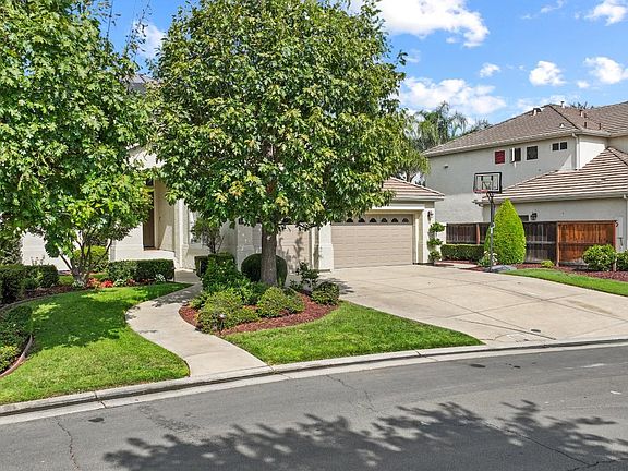 3rd image of 5143 Poppy Hills Cir