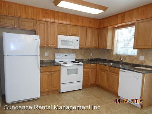 2nd image of 111 Jonquil Ave
