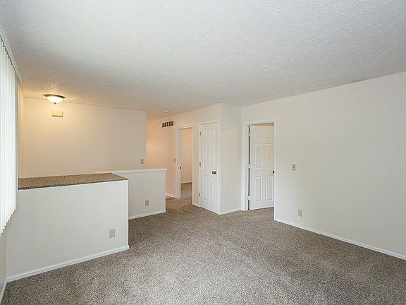 4th image of 1927 Garfield St APT 2