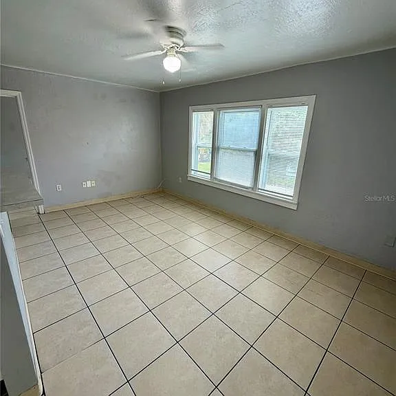 827 Paris Ave S #A — Photo 4
