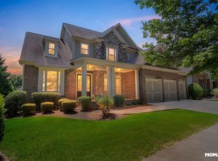 6437 Blue Water Dr, Buford, GA 30518