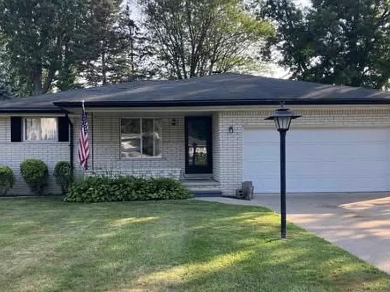 32845 Sutton Rd — Photo 1