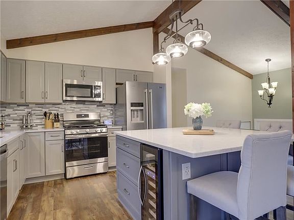4th image of 4822 Tremont Dr