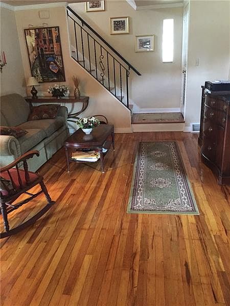 1st image of 1413 White Oak Dr