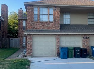 1253 W Hudgins St, Grapevine, TX 76051