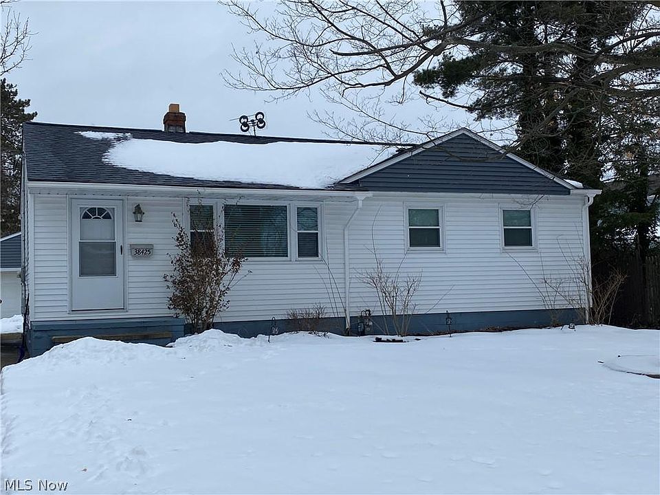 1st image of 38425 Laura Dr