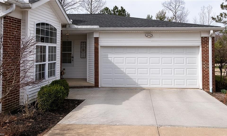 1st image of 726 Woodlake Dr Unit 17A