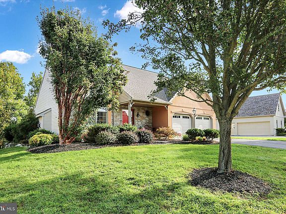 2nd image of 193 Springdale Ln