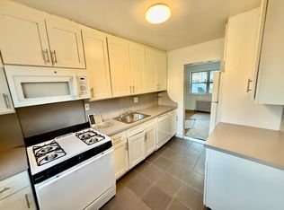 22501 69th Ave Unit A, Oakland Gardens, NY 11364