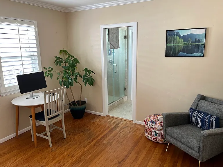 4415 Swift Ave — Photo 5