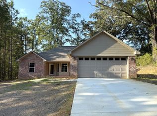 31 Indian Creek Rd, Fulton, MS 38843