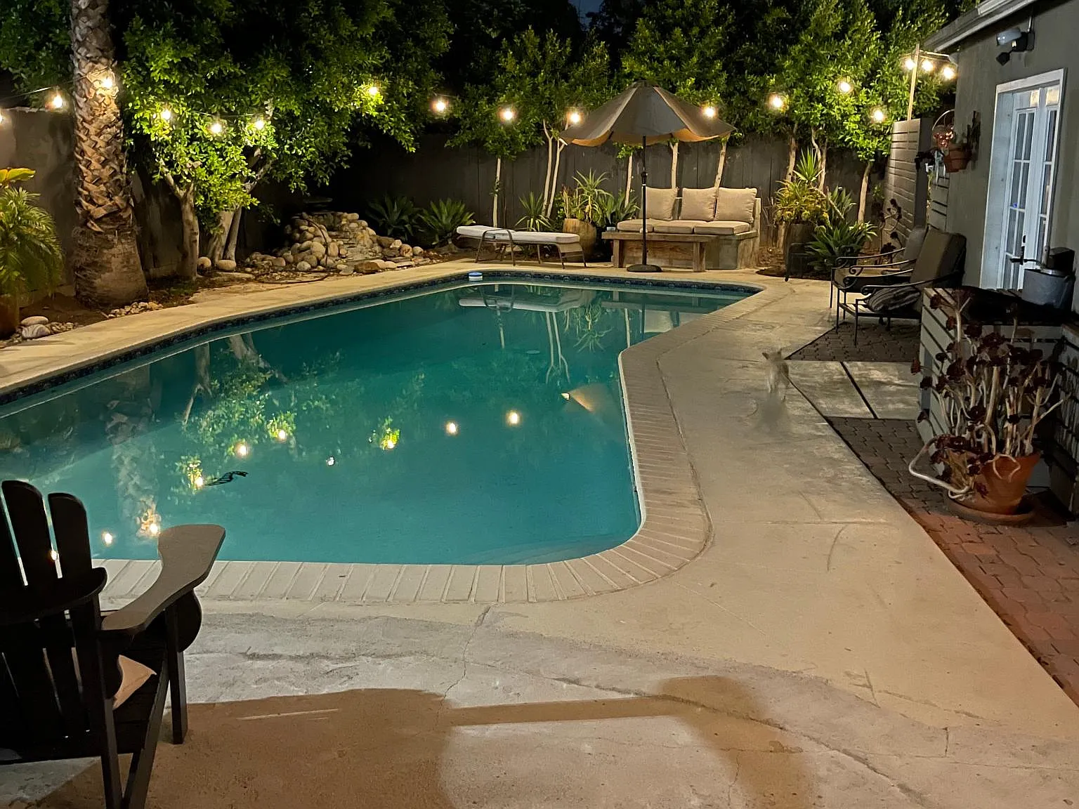 6254 Agnes Ave — Photo 3