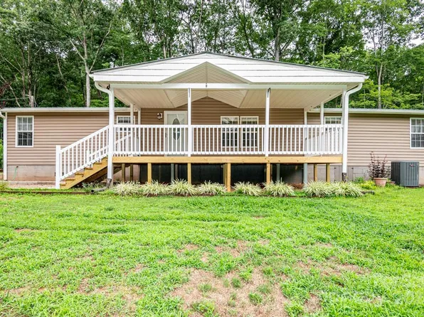 31 Elkins Rd, Leicester, NC 28748