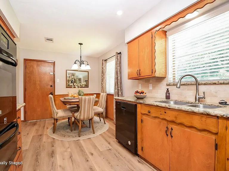 2303 Willow Blvd — Photo 4