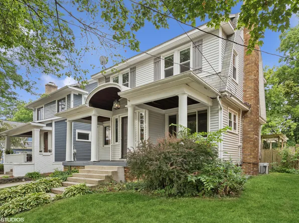 715 Gladstone Dr SE, Grand Rapids, MI 49506