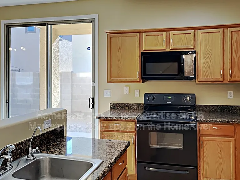 6435 W Sophie Ln — Photo 8