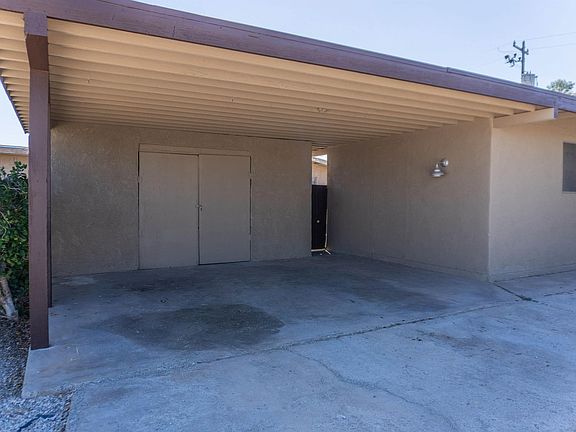 3rd image of 1827 W 18th St