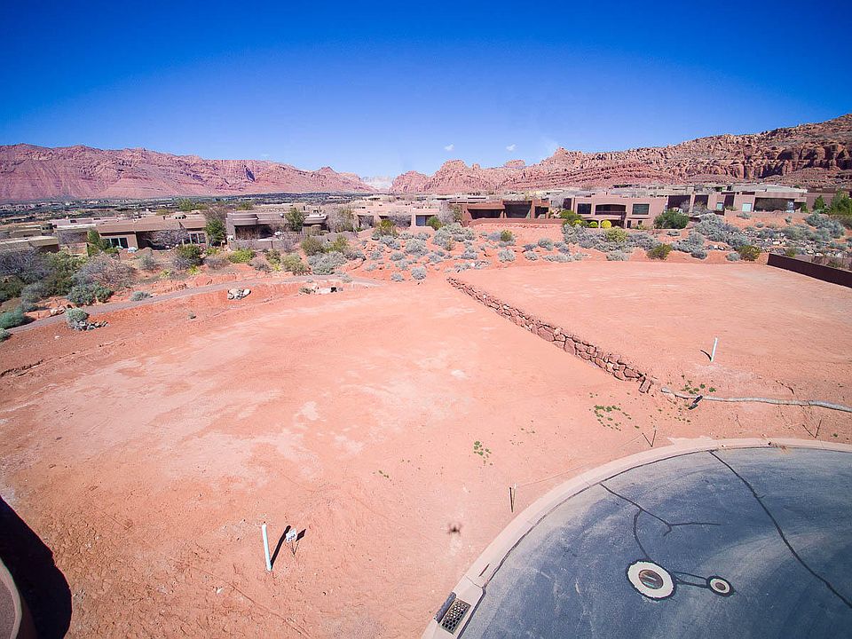1st image of 3052 Snow Canyon Pkwy Unit 200