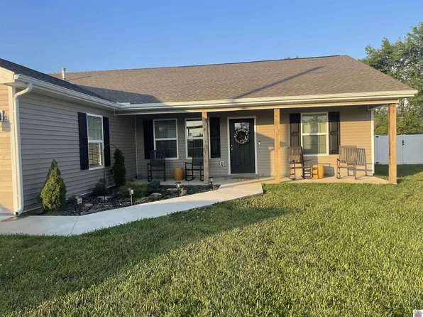 120 Parkway Dr, Mayfield, KY 42066