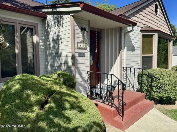 418 S 25th Ave, Yakima, WA 98902