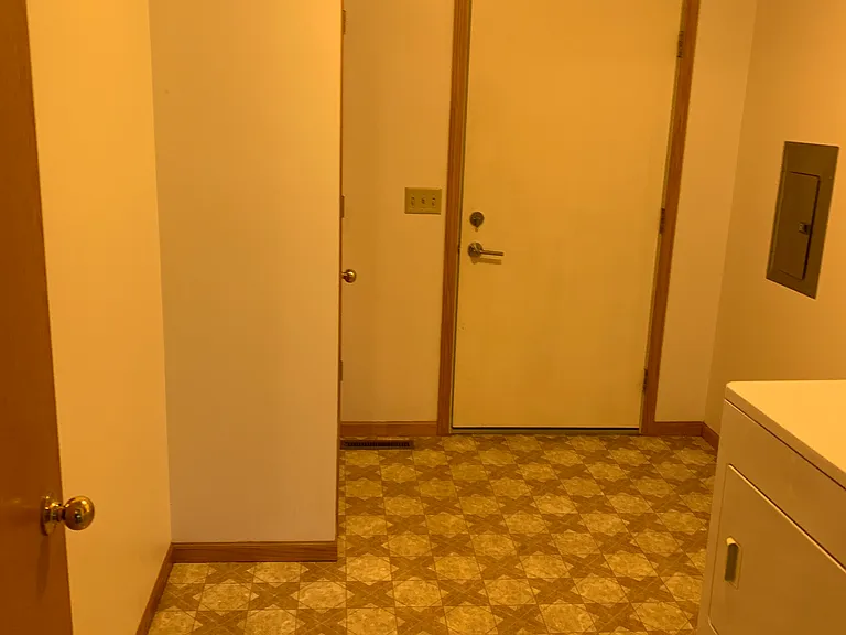 762 Hagman St — Photo 29
