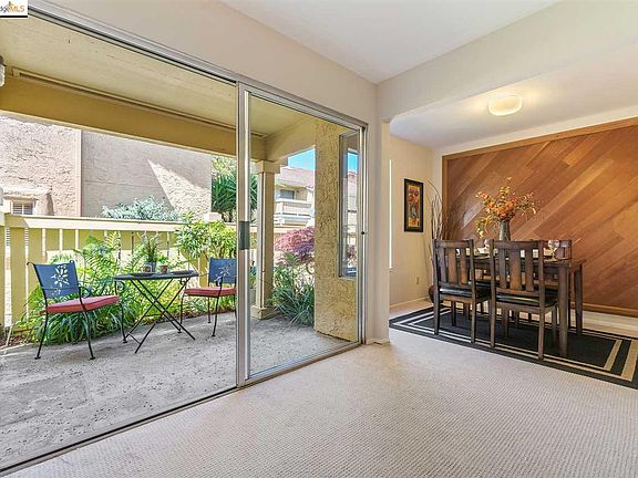 2nd image of 43 Las Moradas Cir