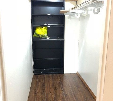 5th image of 2090 Ardath Ave