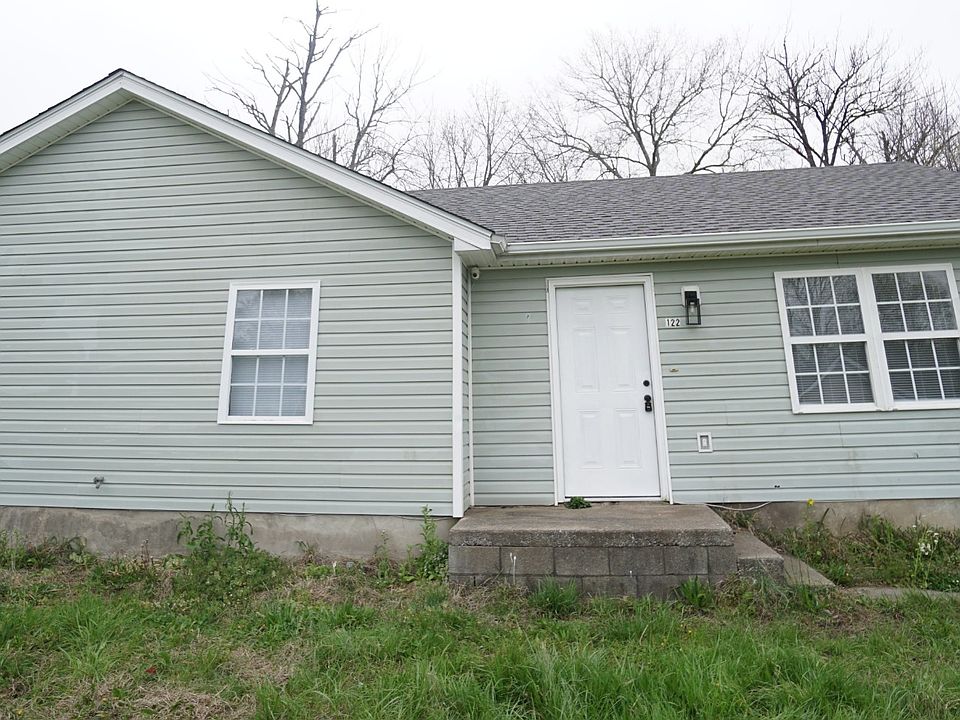 1st image of 122 Oakdale St