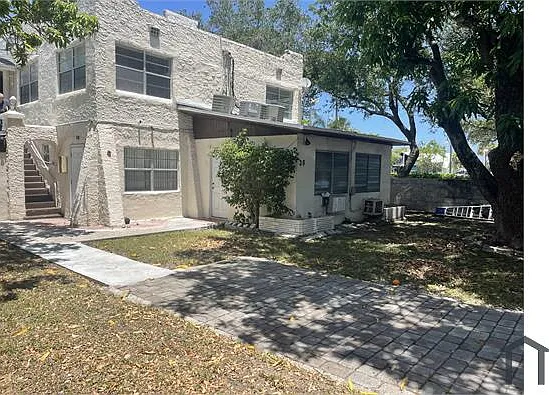 1 bed, 400 sqft, $1,670 — Photo 1